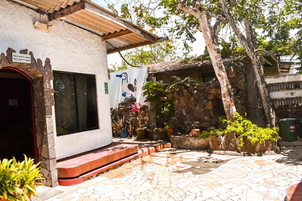 Galapagos Dove Hotel Puerto Ayora  Eksteriør billede