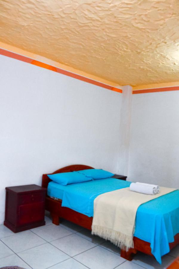 Galapagos Dove Hotel Puerto Ayora  Eksteriør billede