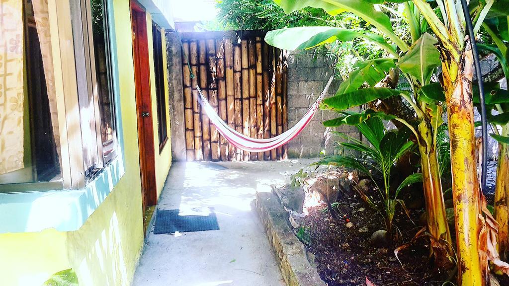 Galapagos Dove Hotel Puerto Ayora  Eksteriør billede